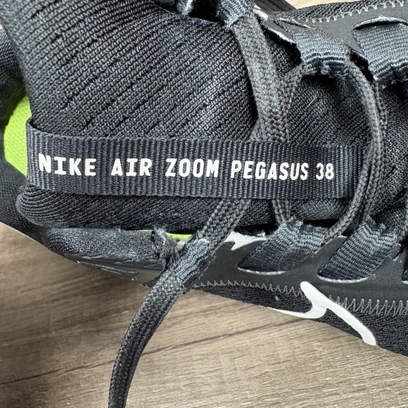 Nike Zoom Pegasus 38 Black Womens US Size 8.5 EUR 40 CW7358-002 Running Shoes - Picture 2 of 10